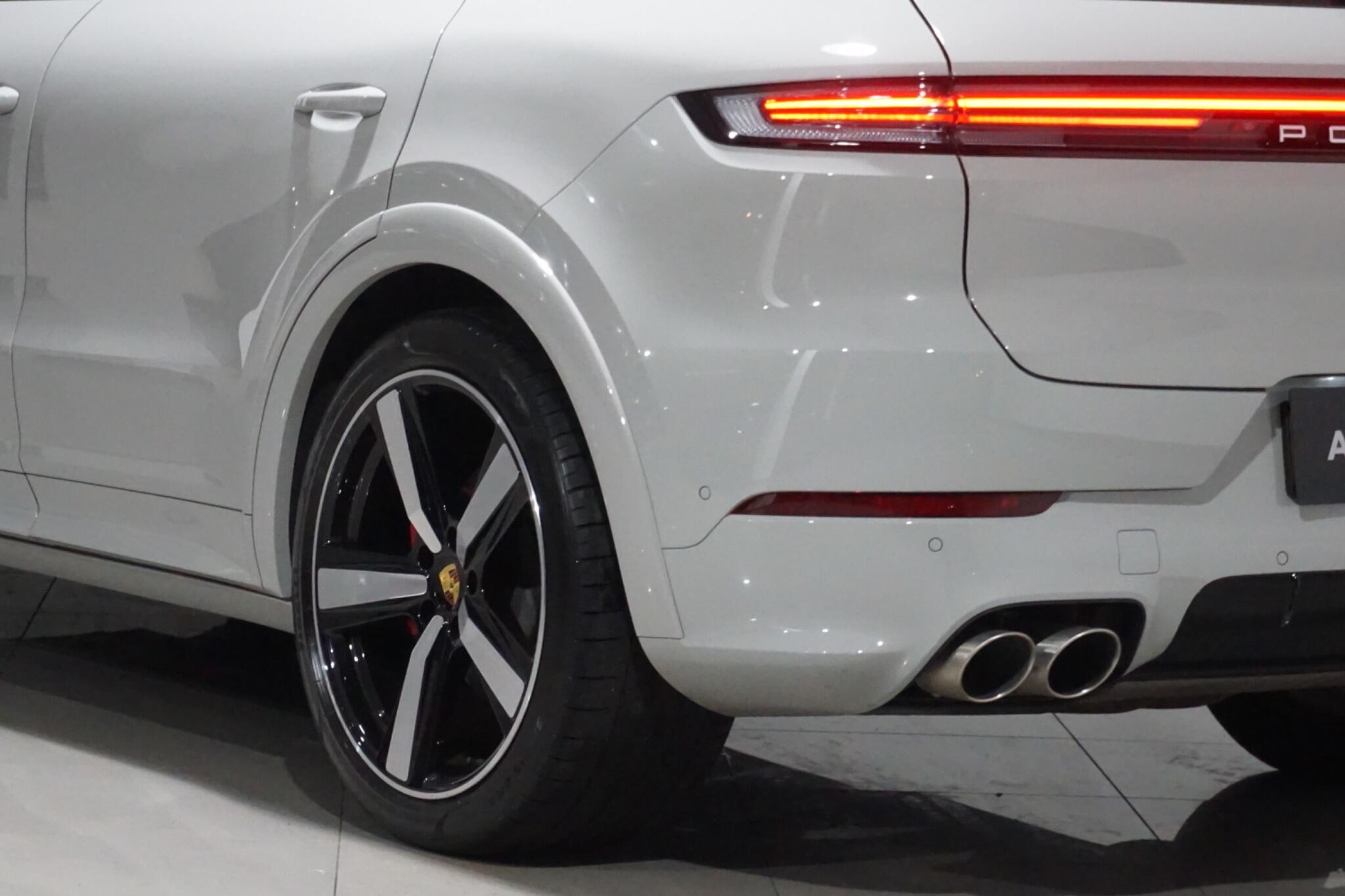 Porsche Cayenne 4.0T V8 S SUV 5dr Petrol TiptronicS 4WD Euro 6 (s/s) (474 ps)